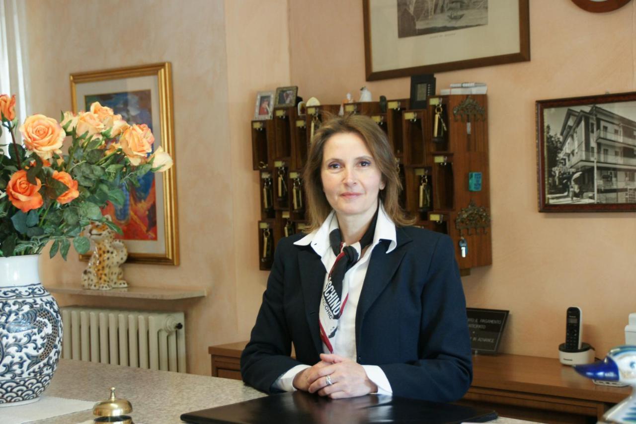 Hotel Verudella Rimini Bagian luar foto