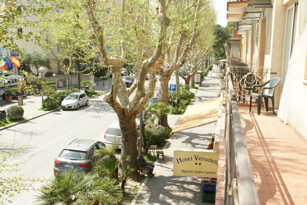 Hotel Verudella Rimini Bagian luar foto